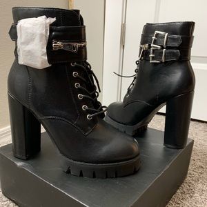 Shu Shop size 8 boots